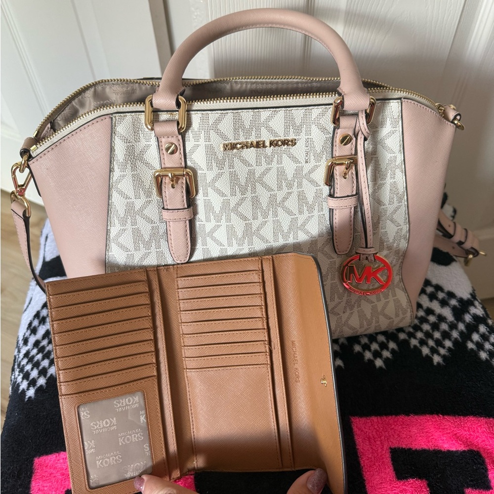 Michael Kors Pink and Cream Satchel Set - Picture 2 of 2